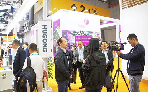 江苏常州卫视拍摄QG刮刮乐意大利CEA展位